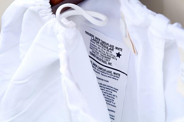 17’s DEADSTOCK U.S.ARMY  CAMO TROUSERS MEDIUM-REGULAR WHITE 17年納品 デッドストック スノーカモ オーバーパンツ ホワイト アメリカ軍 米軍 実物 新品 放出品 メンズ アウトドア