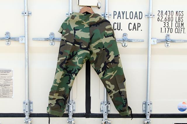 96-04s DEADSTOCK U.S.ARMY ECWCS GORE-TEX PANTS WOODLAND VINTAGE COLD WEATHER PANTS SMALL/MEDIUM/LARGE 96-04年納品 デッドストック ゴアテックス パンツ ウッドランド カモ 迷彩 グリーン アメリカ軍 米軍 実物 新品 放出品 メンズ アウター アウトドア