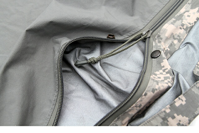 U.S.ARMY GORE-TEX SLEEPING BIVY COVER DIGITAL CAMO デッドストック スリーピングバッグ シュラフ 寝袋 カバー ゴアテックス デジカモ 迷彩 ミリタリー グレー アメリカ軍 米軍 放出品 アウトドア