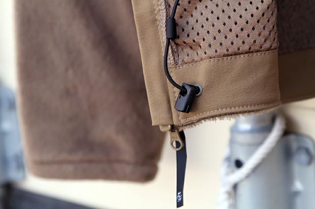 「DEADSTOCK PCU LEVEL3 MALAMUTE HIGH LOFT JACKET」By BEYOND CLOTHING U.S.ARMY COYOTE BROWN 米軍実物新品 デッドストック マラミュート フリース ジャケット コヨーテブラウン アメリカ軍 米軍放出 ヴィンテージ ミリタリー メンズ アウター