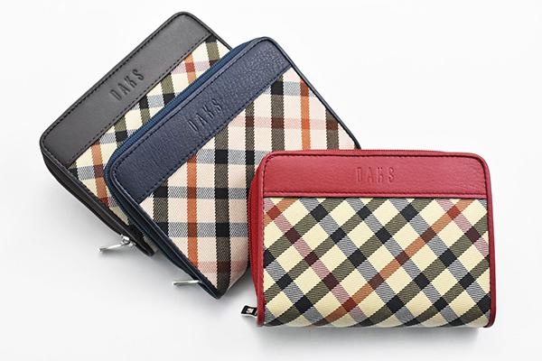 DAKS ハウスチェック ラウンドファスナー二つ折り財布