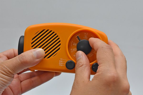 ソルパ 手回しソーラー蓄電ラジオ 【Chardio Mini(チャージオ・ミニ)】 SL-088