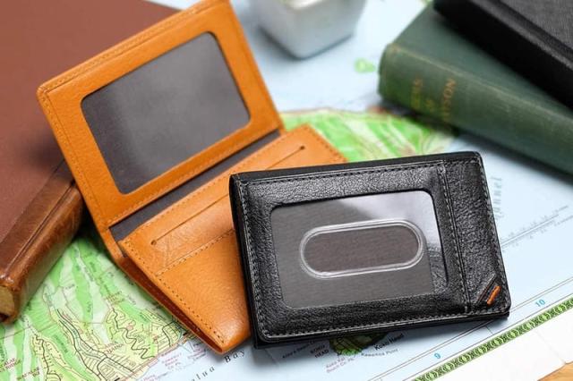 祥力 革職人 レザーファクトリー デュアルライン 小銭が入る多ポケットパスケース 1個