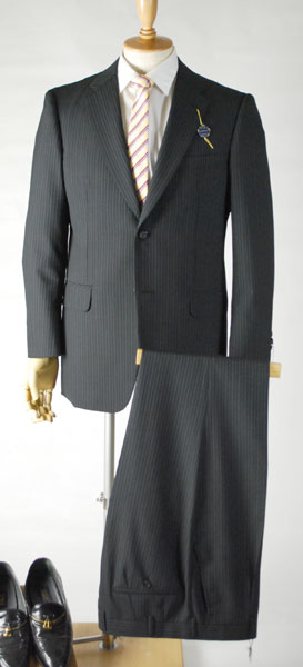 夏用 チャコールグレーのドーメルスーツ 衿巾8cm〜8.4cm RM352 サイズA6 AB7 BB5 シングル 2B1掛け パンツ裾未処理 メンズ 紳士 サマーフォーマル ビジネススーツ オフィス