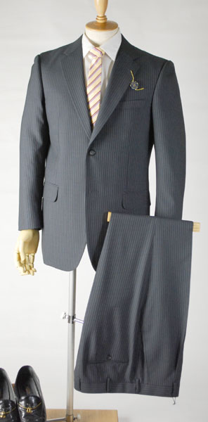 夏用 チャコールグレーのドーメルスーツ 【衿巾8cm〜8.4cm】：RM353【A体6・AB体6・AB体7】シングル【2B×1掛け★パンツ裾未処理】メンズ 紳士 サマーフォーマル ビジネススーツ オフィス