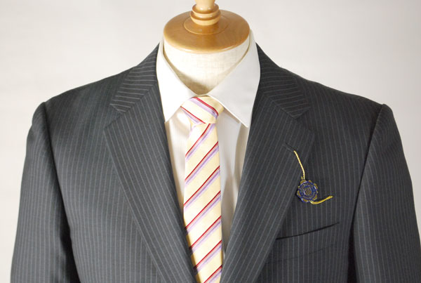 夏用 チャコールグレーのドーメルスーツ 【衿巾8cm〜8.4cm】：RM353【A体6・AB体6・AB体7】シングル【2B×1掛け★パンツ裾未処理】メンズ 紳士 サマーフォーマル ビジネススーツ オフィス