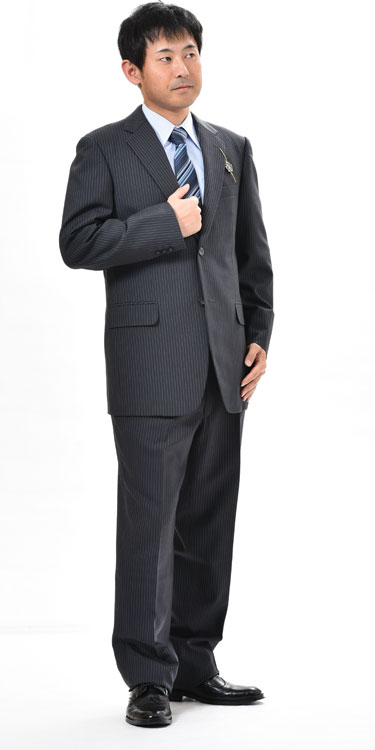 夏用 チャコールグレーのドーメルスーツ 【衿巾8cm〜8.4cm】：RM353【A体6・AB体6・AB体7】シングル【2B×1掛け★パンツ裾未処理】メンズ 紳士 サマーフォーマル ビジネススーツ オフィス