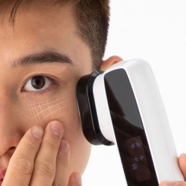 EMS美顔器 多機能美顔器 美顔器 EMS イオン導出 イオン導入 マイクロカレント