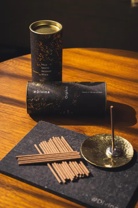 Orphic オーフィック パロサントお香 30本入り ギフトにも使いやすいデザイン