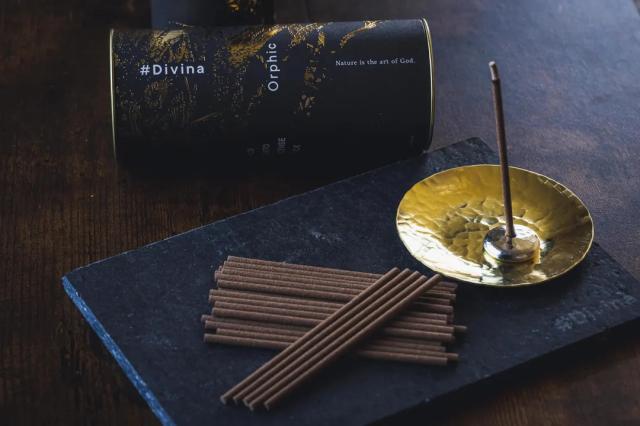 Orphic オーフィック パロサントのお香 使用シーンイメージ