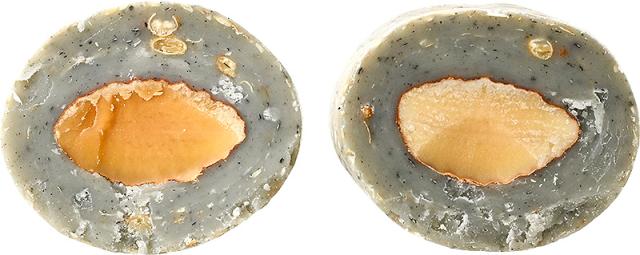 金ごまアーモンドチョコレート 金ごまアーモンドチョコレート