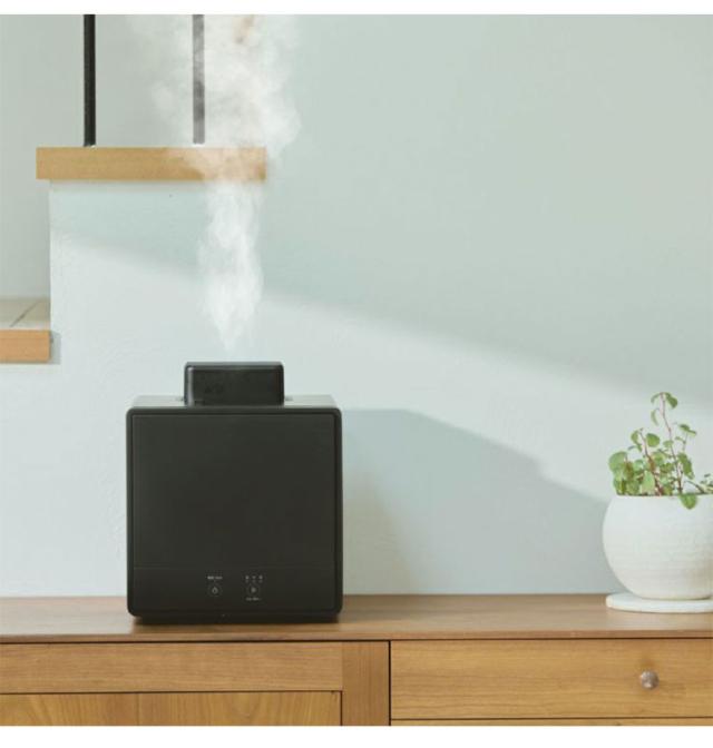 お手入れ簡単! スチーム式加湿器 1.6L 簡単給水 シンプル モノトーン 白 ホワイト 黒 ブラック スチーム式 加湿器 スチーム加湿器 寝室 静音 軽量 小型 コンパクト ドウシシャ DOSISHA【送料無料】