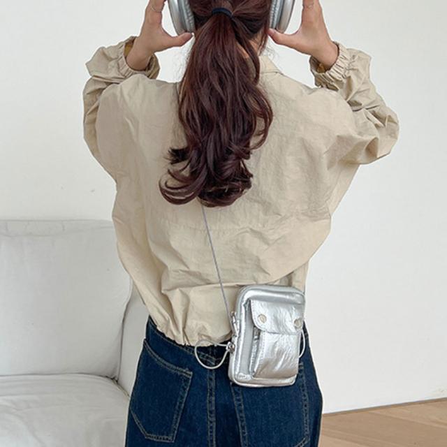 サコッシュ レディース ポシェット 斜めがけ かわいい エナメル きれいめ 小さめ 2way ウエストポーチ 軽い ミニ ポーチ カジュアル おしゃれ 軽量 防水 撥水 10代 20代 30代 外ポケット 女の子 ブラック シルバー 韓国 送料無料 11