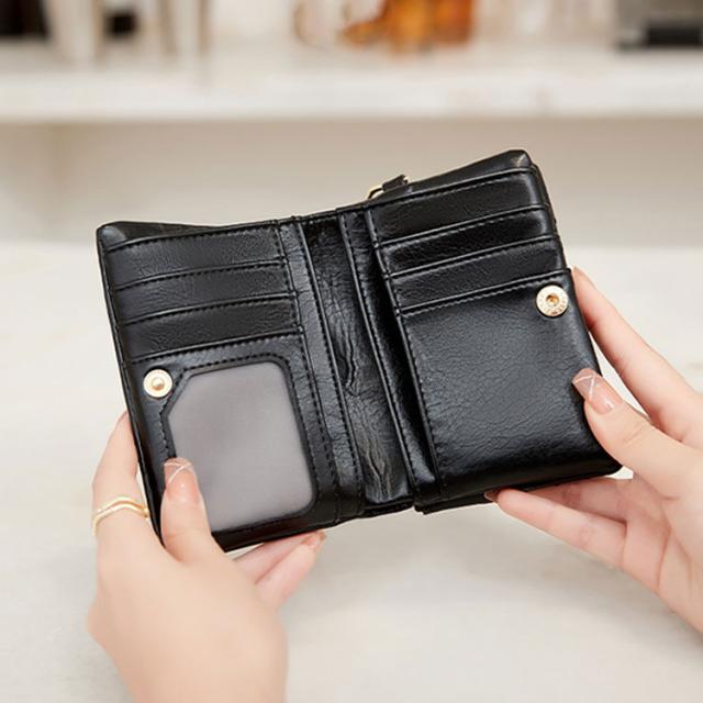 財布 レディース 二つ折り 大容量 キルティング レザー カード入れ 多い カード たくさん入る ポーチ 小物入れ かわいい お洒落 大人 機能性 コンパクト 小銭入れ サイフ ストラップ付き ミニポーチ 女の子 軽い 30代 40代 50代 送料無料 8