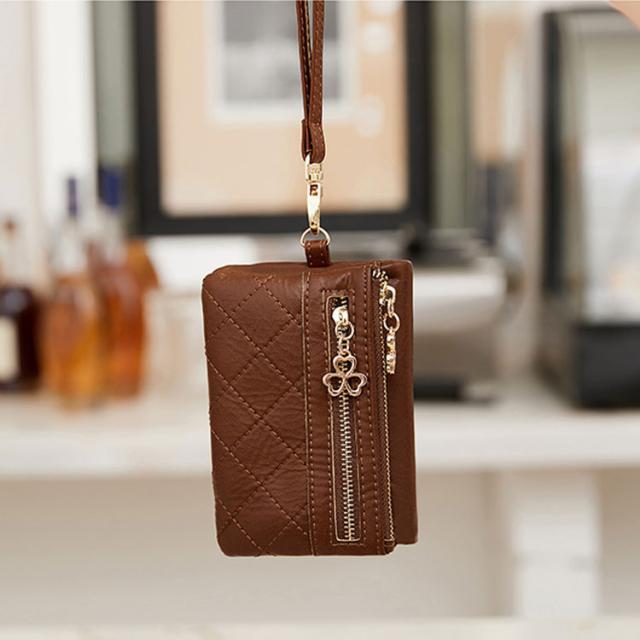 財布 レディース 二つ折り 大容量 キルティング レザー カード入れ 多い カード たくさん入る ポーチ 小物入れ かわいい お洒落 大人 機能性 コンパクト 小銭入れ サイフ ストラップ付き ミニポーチ 女の子 軽い 30代 40代 50代 送料無料 8