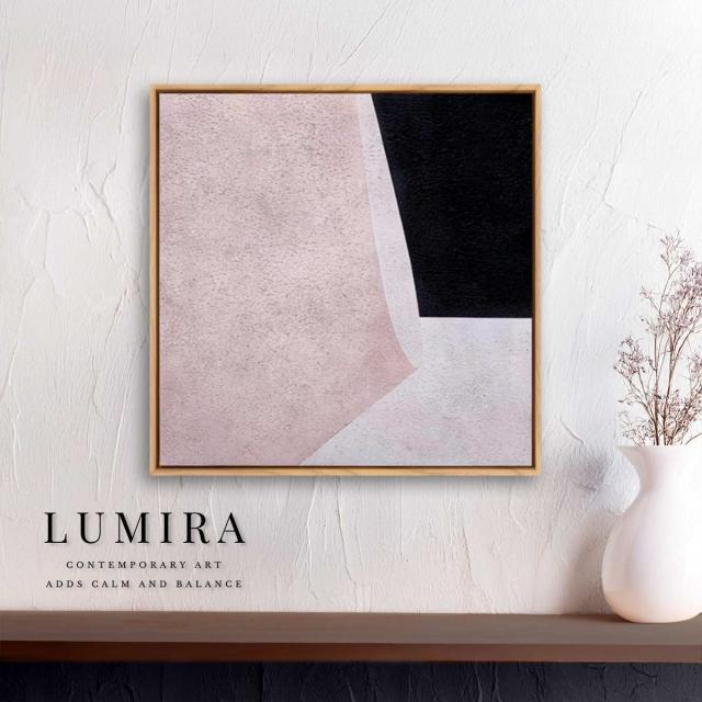 リビングや玄関の壁やキャビネット飾りにおすすめな額付きアート