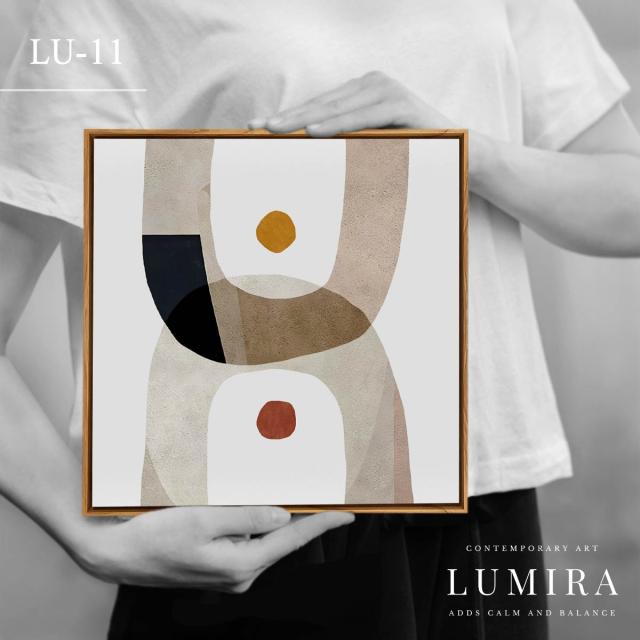 リビングや玄関の壁やキャビネット飾りにおすすめな額付きアート