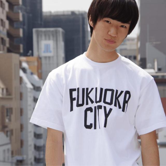 スリット ロゴ半袖Tシャツ ロゴプリントTシャツ ロゴ Tシャツ tシャツ ロゴT トップス カットソー 半袖 半そで 着丈長め