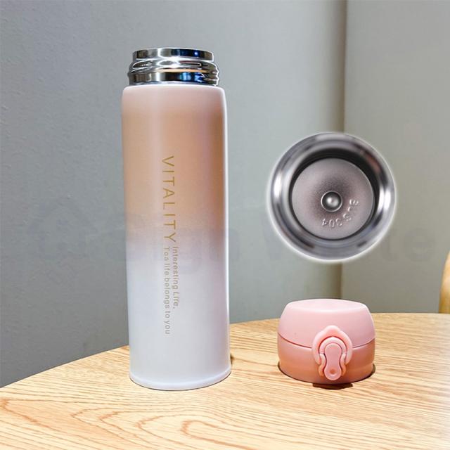 ストロー付きタンブラーの詳細画像1