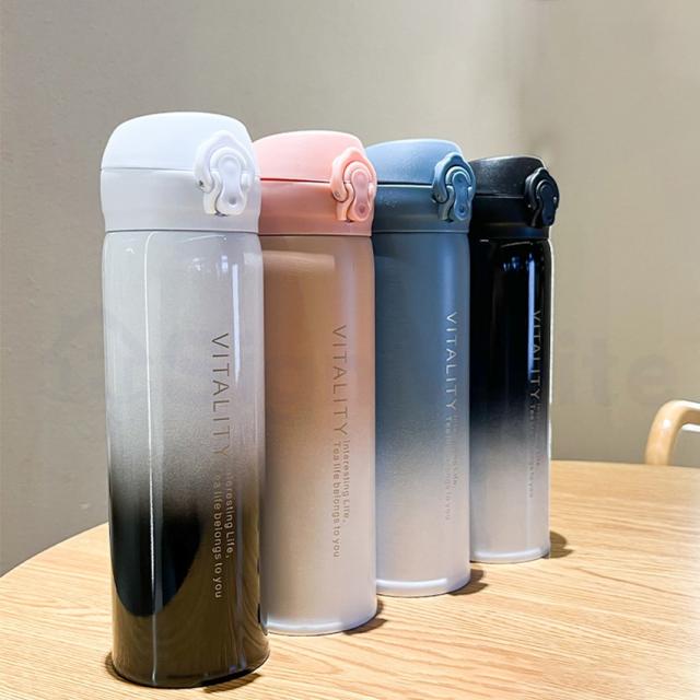 ストロー付きタンブラーの詳細画像1