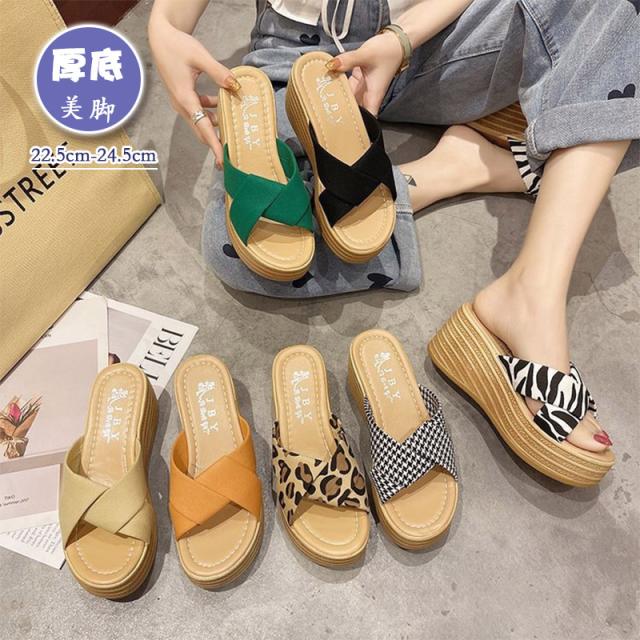 Mi様 Christian Louboutin サンダル 21cm 崩せる