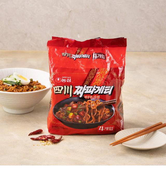 農心 四川料理チャパゲティ(137g×4個入りパック・辛口)