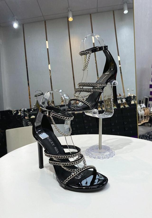 チェーン ハイヒール サンダル l 靴 くつ 8.5cm 9.5cmヒール ピンヒール ラウンドトゥ ストラップ ベルト ビジュー キラキラ 美脚 脚