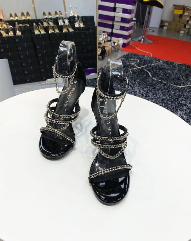 チェーン ハイヒール サンダル l 靴 くつ 8.5cm 9.5cmヒール ピンヒール ラウンドトゥ ストラップ ベルト ビジュー キラキラ 美脚 脚