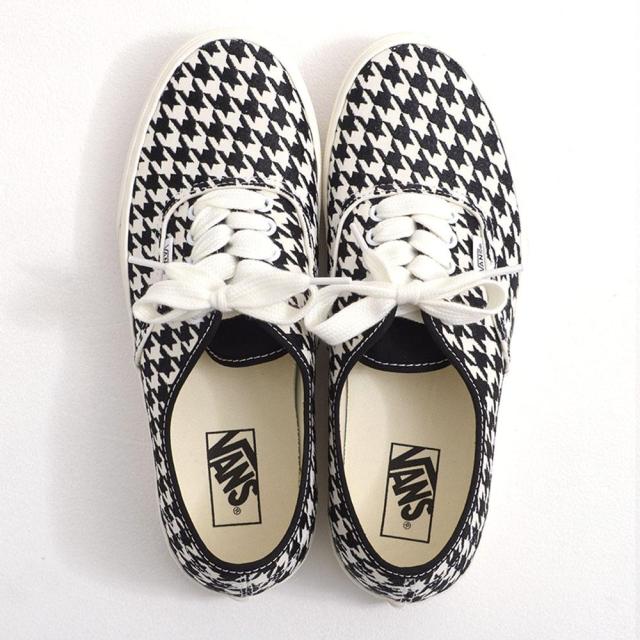 VANS ヴァンズ バンズ スニーカー メンズ ブランド VN000BW5YB2 国内正規品 靴 シューズ Authentic オーセンティック ハウンドトゥース 千鳥格子 チェック柄 ローカット ホワイト ブラック 白 黒 26.0cm 26.5cm 27.0cm 27.5cm 28.0cm 春 [VN000BW5YB2]