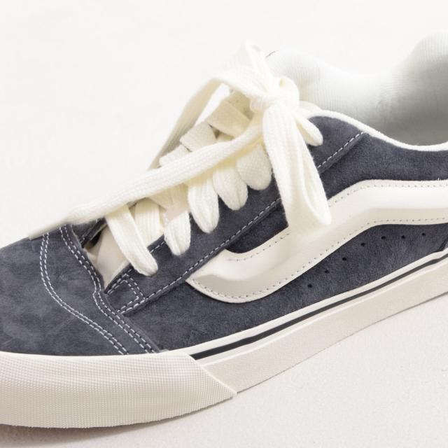 VANS バンズ ヴァンズ スニーカー メンズ ブランド KNU SKOOL ニュースクール グレー スケートシューズ おしゃれ 靴 くつ クツ シューズ スウェード スエード エンボス ストリート ユニセックス シンプル 26cm 26.5cm 27cm 27.5cm 28cm 国内正規品 VN000CS0BGF [VN000CS0BGF]