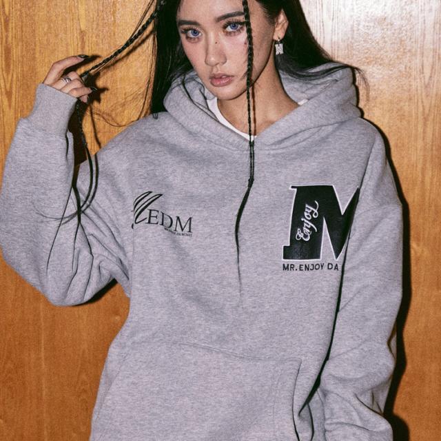 MEDM Mr Enjoy Da Money ミスター エンジョイ ダ マネー M Hoodie メンズ レディース スウェットパーカー ブランド 韓国 中国 ファッション ブルー レッド グレー MEDM Mr Enjoy Da Money ミスター エンジョイ ダ マネー M Hoodie
