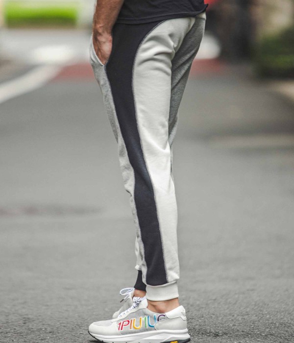 1PIU1UGUALE3 RELAX(ウノピゥウノウグァーレトレ)ヘビースウェット