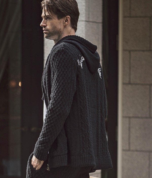 1PIU1UGUALE3 RELAX(ウノピゥウノウグァーレトレ)ケーブルニット