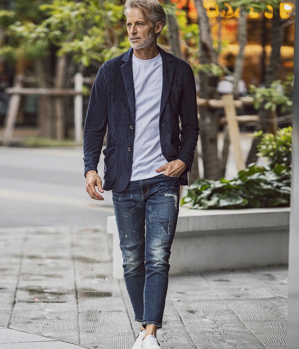 1PIU1UGUALE3 RELAX(ウノピゥウノウグァーレトレ)パイルロゴジャケット