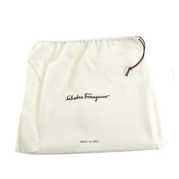 超特価国産 還元祭クーポン対象 フェラガモ FERRAGAMO バッグ ショルダーバッグ レディース レザー 本革 ガンチーニ 斜めがけバッグ 斜め掛けバッグ の通販はau PAY マーケット - 最安値挑戦★ファッション 大特価新品