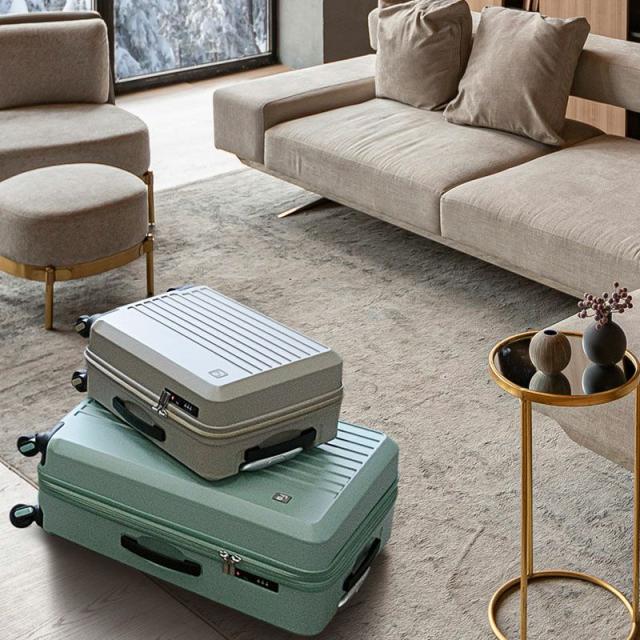 フリクエンターのリエーヴェ4輪キャリーは、滞在日数1日から2日　22リットル　型番1-251　FREQUENTER LIEVE XSサイズ 41cm