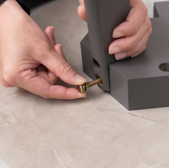 ラウンドサイドテーブル　TAP-205