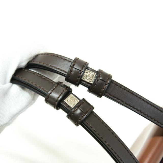 【Bランク】 ロエベ LOEWE フラット ガセット クロスボディ カーフレザー アナグラム 335.54Z33 ミニ ショルダーバッグ スマホショルダー フォンポーチ 斜め掛け 肩掛け ポシェット レディース メンズ ブラウン 中古 mbf15005