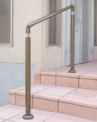 玄関アプローチ手すりセット取付イメージ