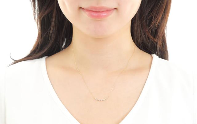 ダイヤモンド・ラインネックレス