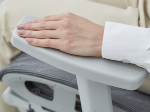 クッション性素材