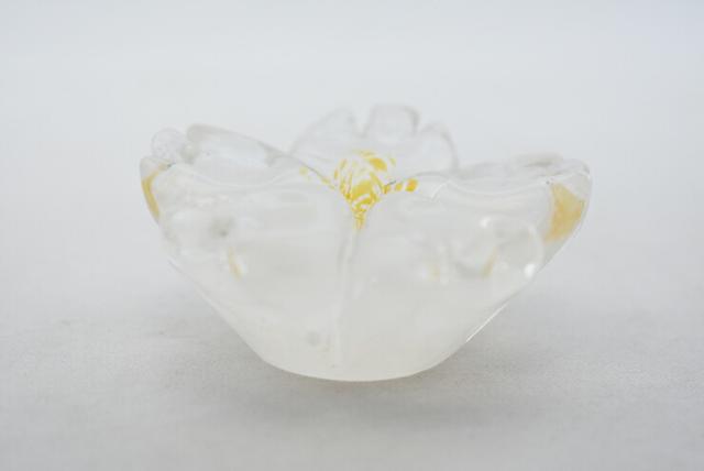 博多びーどろ粋工房楽天市場店　箸置き　白いアネモネ　森田　菜生作