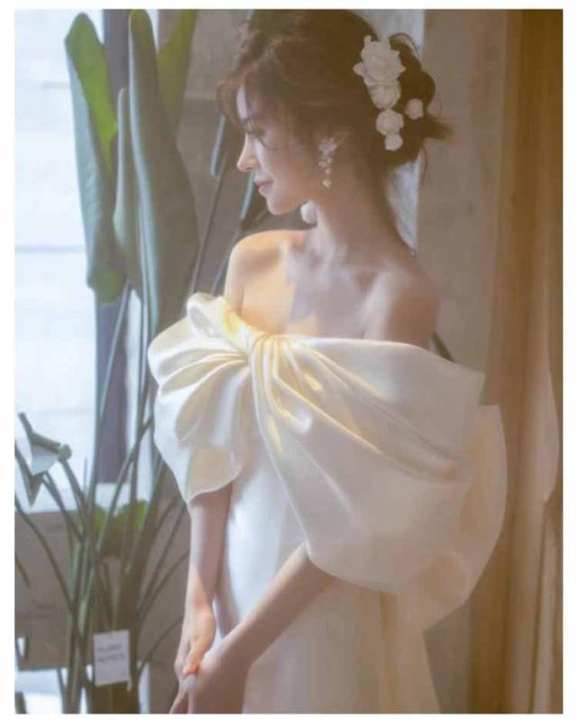 夏 ウェディングドレス サテン ウェディングドレス 花嫁ドレス 白 オフ