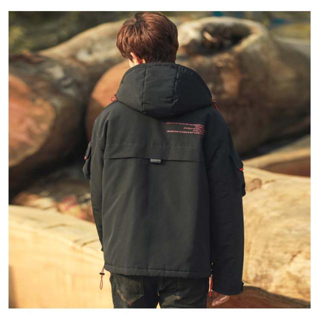 《送料無料》綿入りコート 中綿コート ウインドブレーカー フード付き 厚手 防寒 暖か ゆったり メンズ ジャケット 防寒ウェア アウトドアジャケット ウインドブレーカー 冬服 おしゃれ 新作