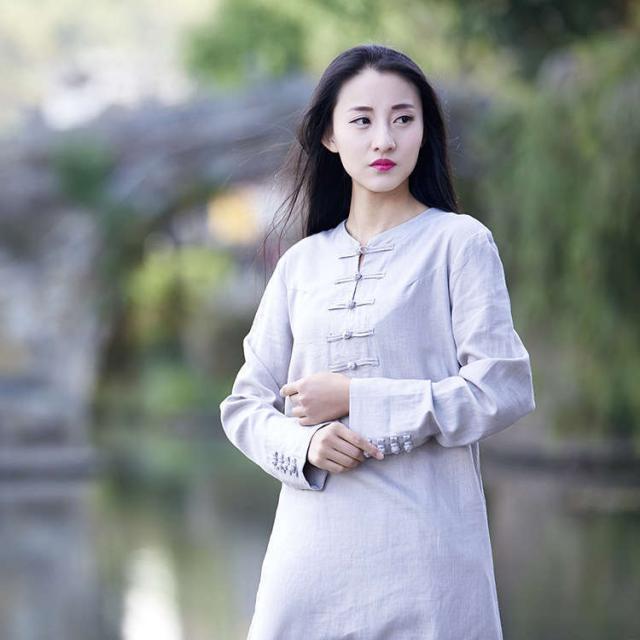 tシャツ 長袖 秋新作 レディース ロングTシャツ ブラウス 綿麻 手作りボタン トップス チュニック ロング丈 体型カバー 着痩せ カジュアル 無地 シンプル tシャツ 長袖 秋新作 レディース ロングTシャツ ブラウス 綿麻