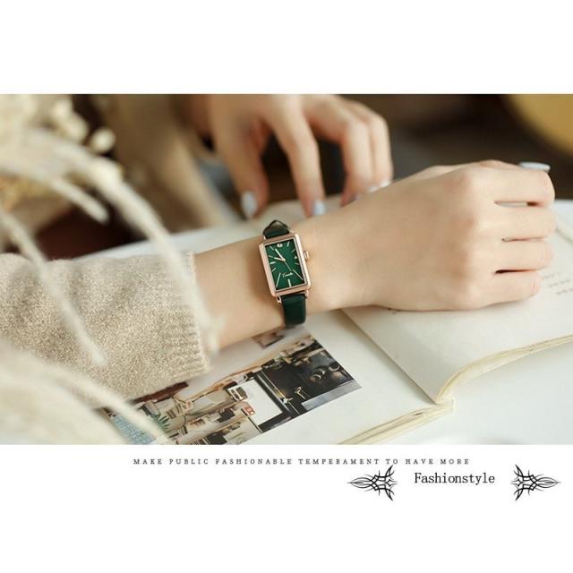 稼働 SEIKO 腕時計 ボールチェーン レディース ブレスウォッチ 華奢352 稼働 SEIKO レディース腕時計 天然ルビー ブレスウォッチ