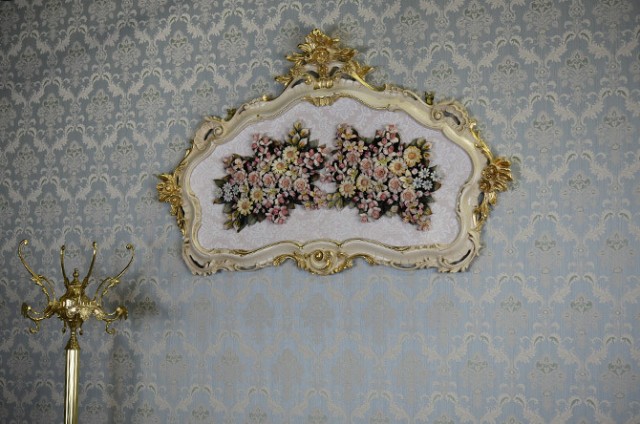 ロココ調壁掛け・豪華お花額・EMMEGIカポディモンテ・新品未使用