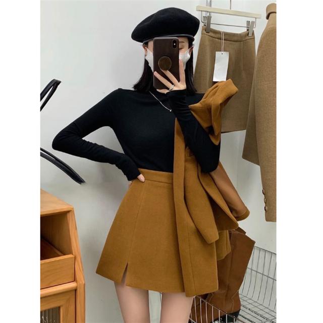 高見え スーツ キャラメル色 セットアップ ジャケット スカート ミニ ショート丈 膝上 袖あり 長袖 スリム スリット サイドスリット 上下セット かわいい 大人可愛い きれいめ シンプル 大人 上品 おしゃれ お洒落 かっこいい レトロ 大人可愛い 大人女子 ラブリー クール 高見え スーツ キャラメル色 セットアップ ジャケット スカート ミニ