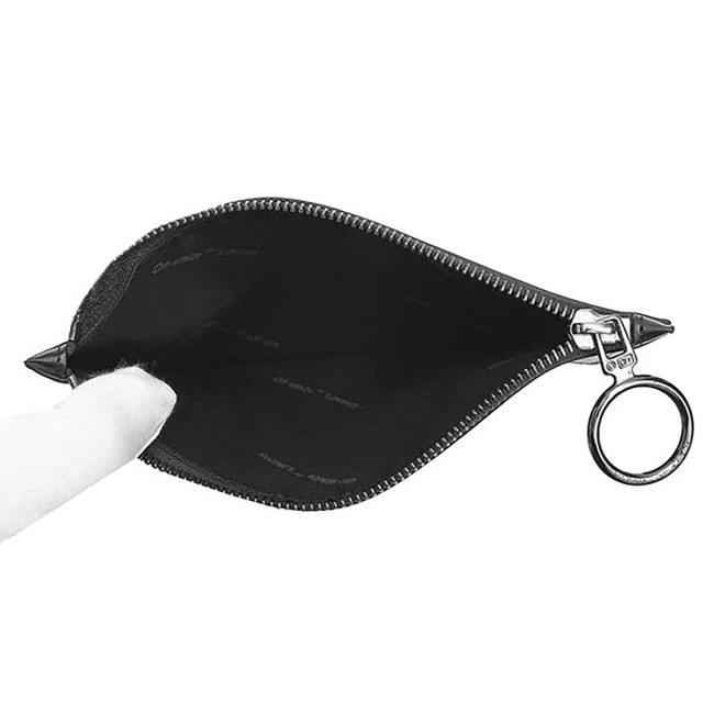 オフホワイト ポーチ