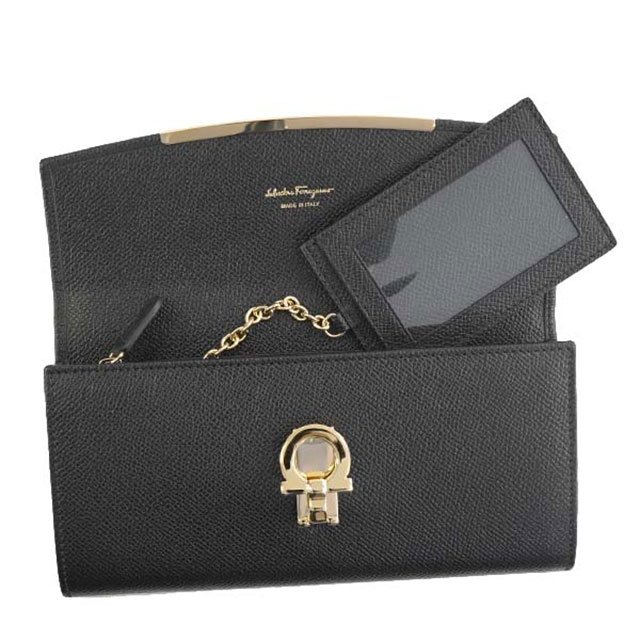 フェラガモ 長財布